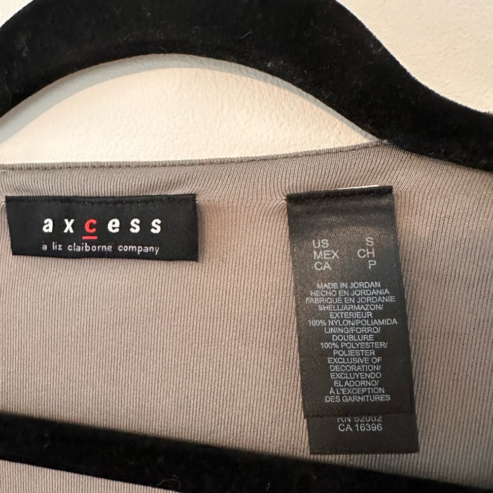 Axcess Patterned Blouse - Picture 4 of 4